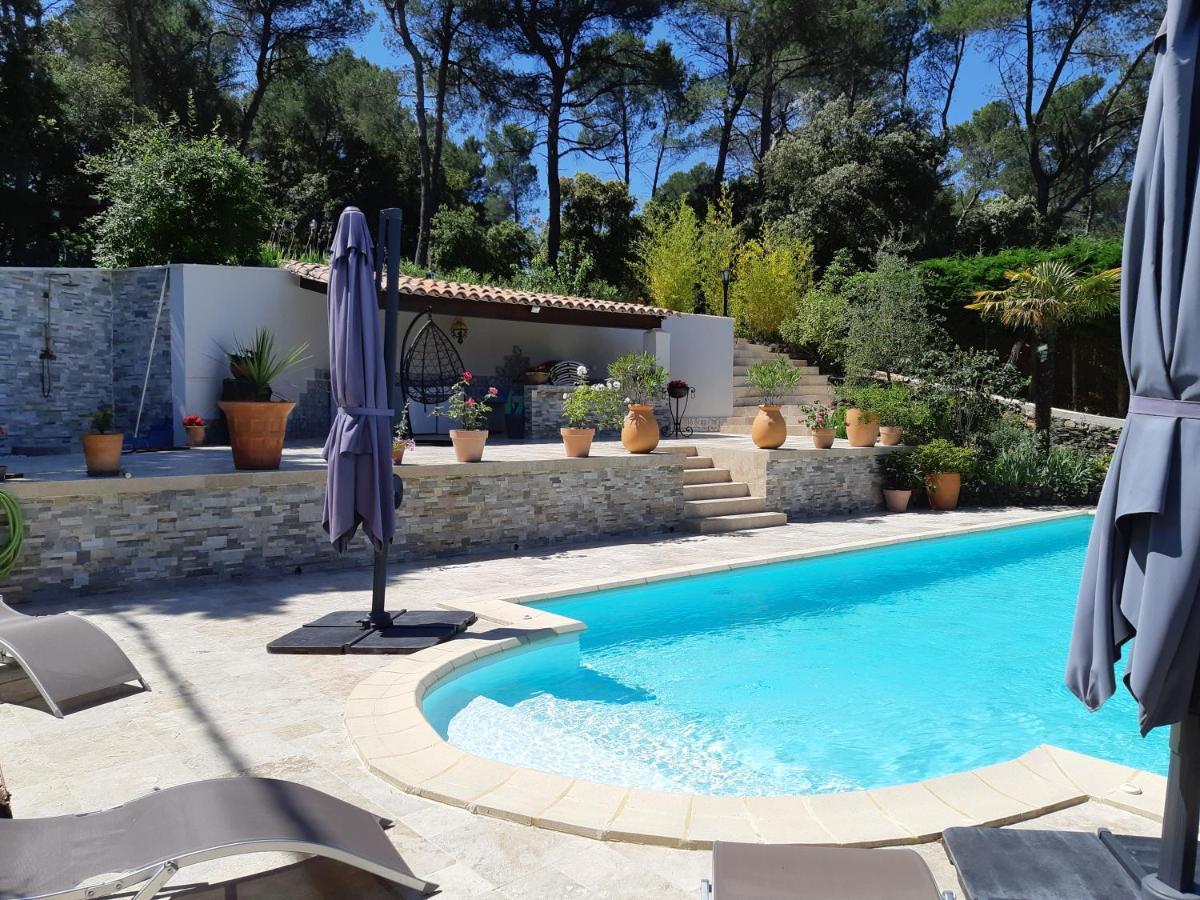 Les Chambres Manon - Piscine, Spa, Tennis Belcodene Екстериор снимка