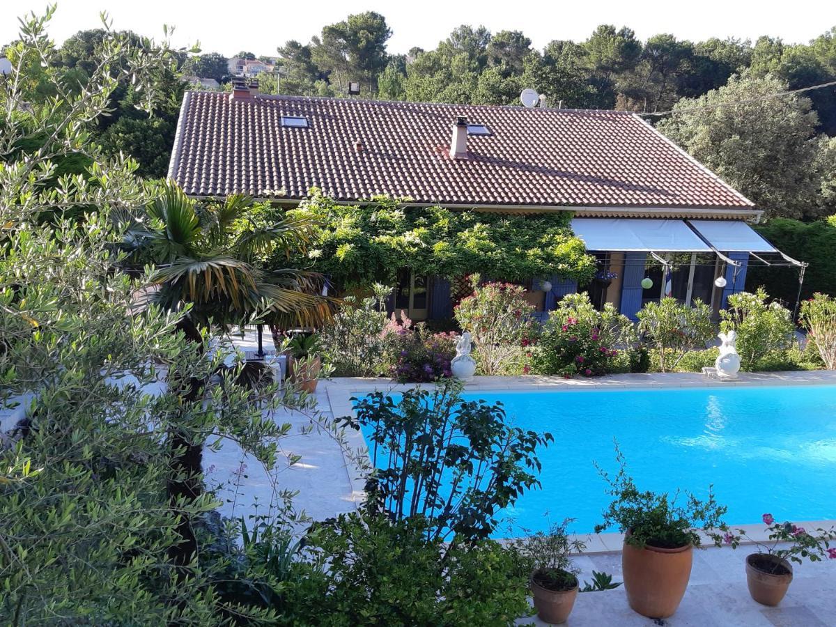 Les Chambres Manon - Piscine, Spa, Tennis Belcodene Екстериор снимка