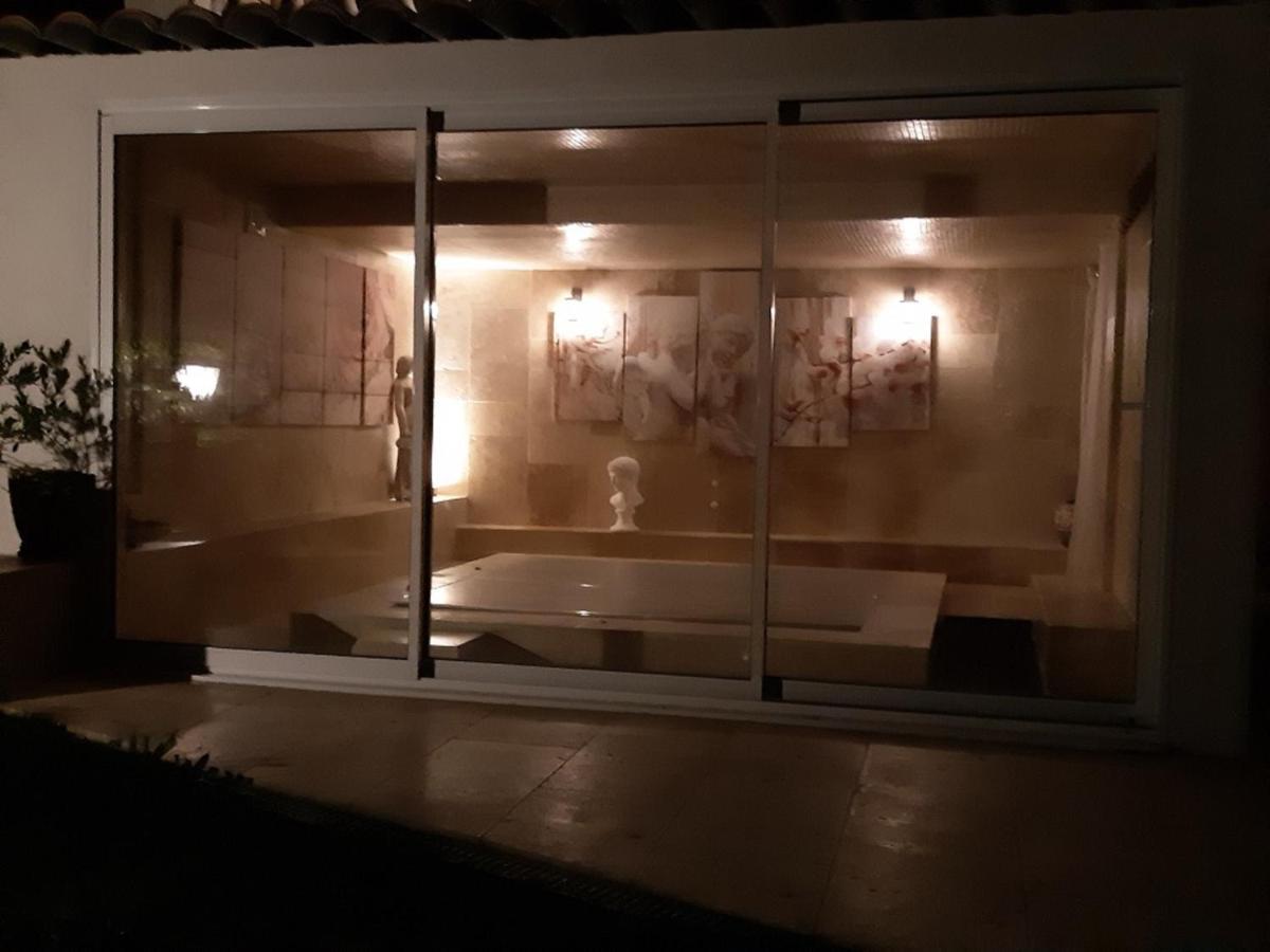 Les Chambres Manon - Piscine, Spa, Tennis Belcodene Екстериор снимка